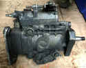 068130107AC_Bosch_Diesel_pump_from_non_turbo_1600_VW_T25_T3__1.JPG (328409 bytes)