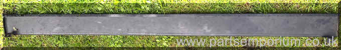 Genuine VW Cover For Side Panel NOS VW Lt 282843795A (7).JPG (122691 bytes)