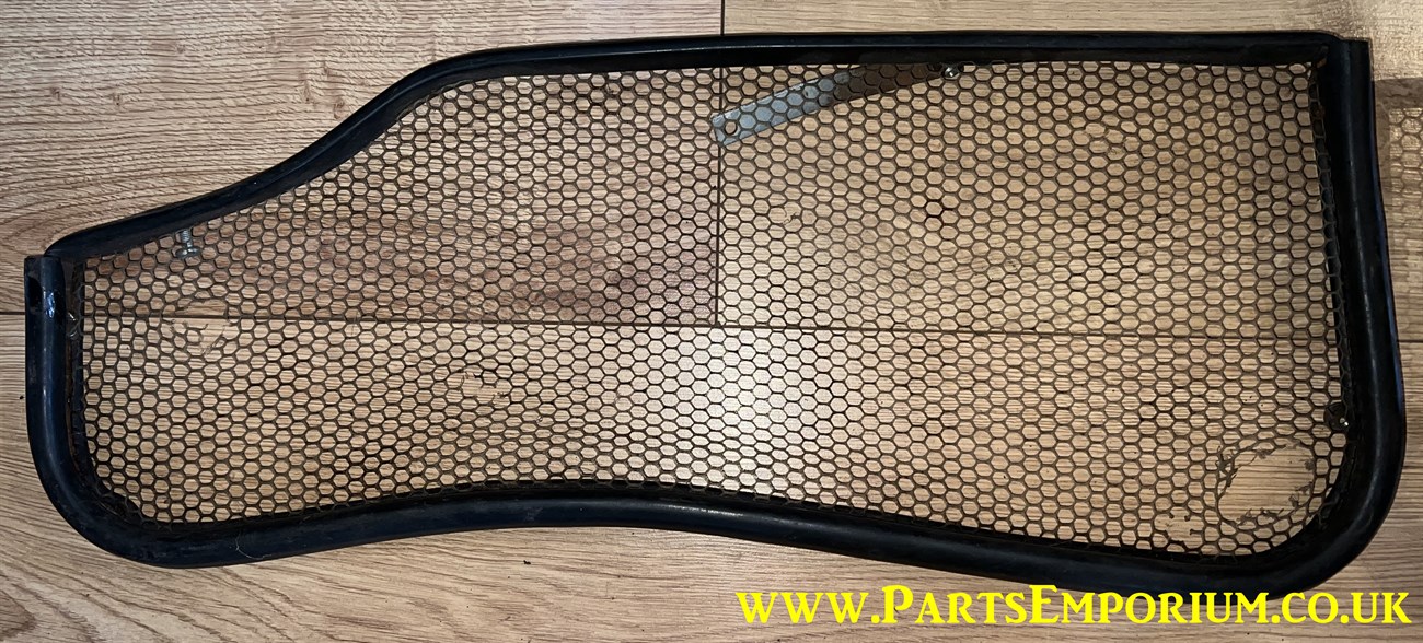 bay window Cab Parcel Shelves - Image 11