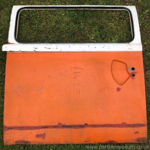 Late bay right hand side Sliding door