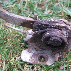 T25 Sliding door hold