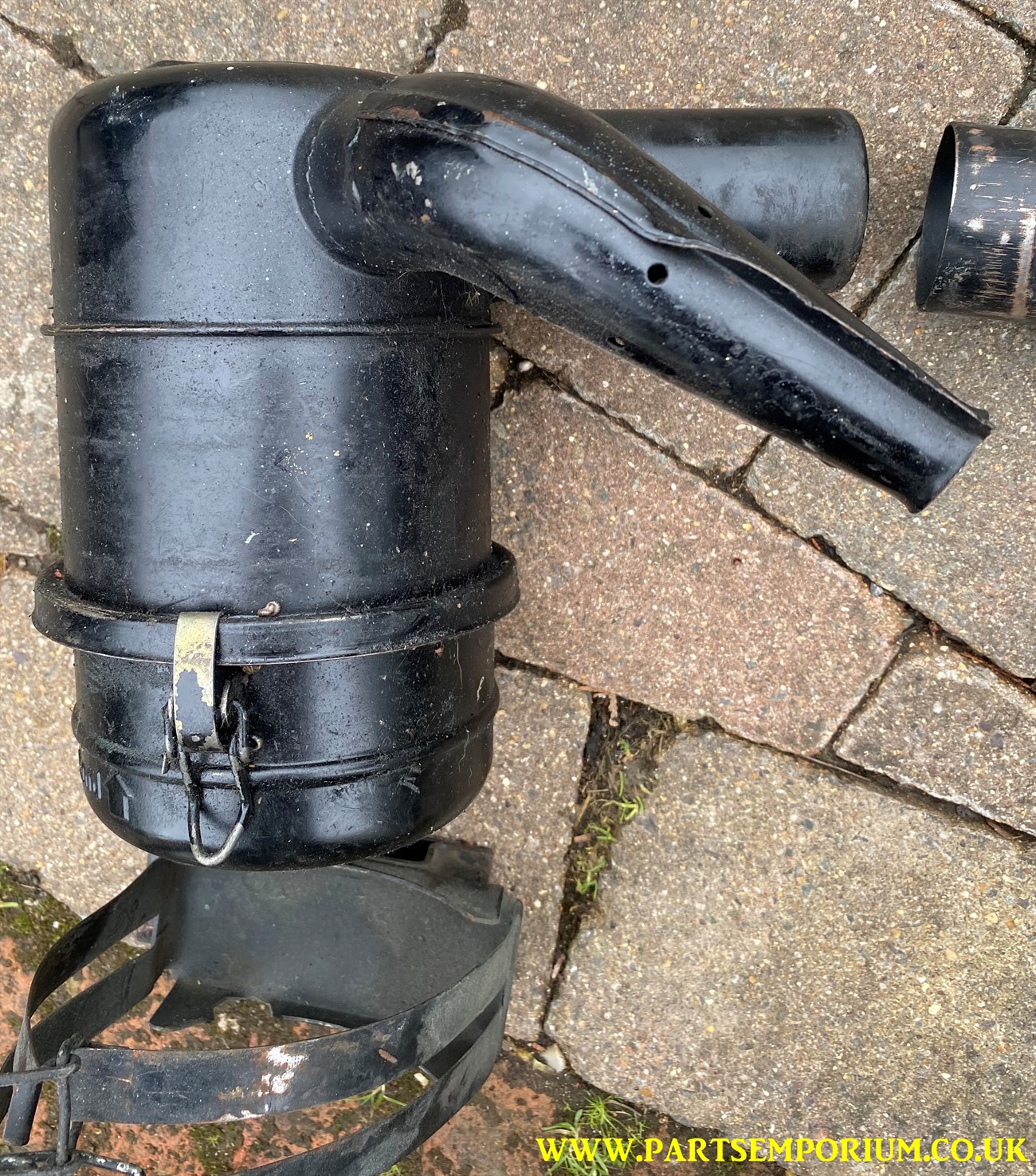 VW Karmann Ghia Sahara Air Filter kit - Image 2