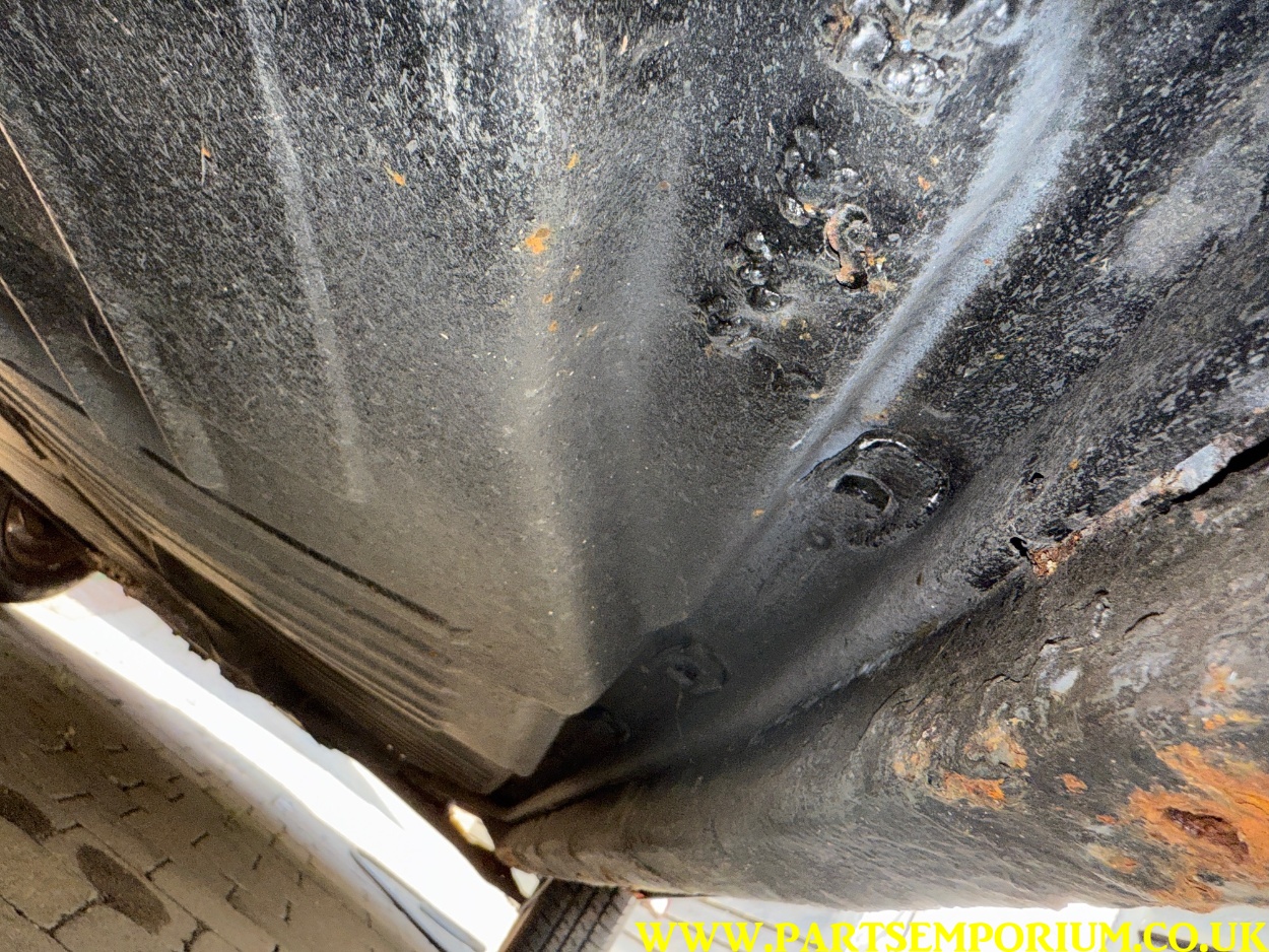 VW Karmann Cabrio - Convertible Beetle 1303 - Image 30