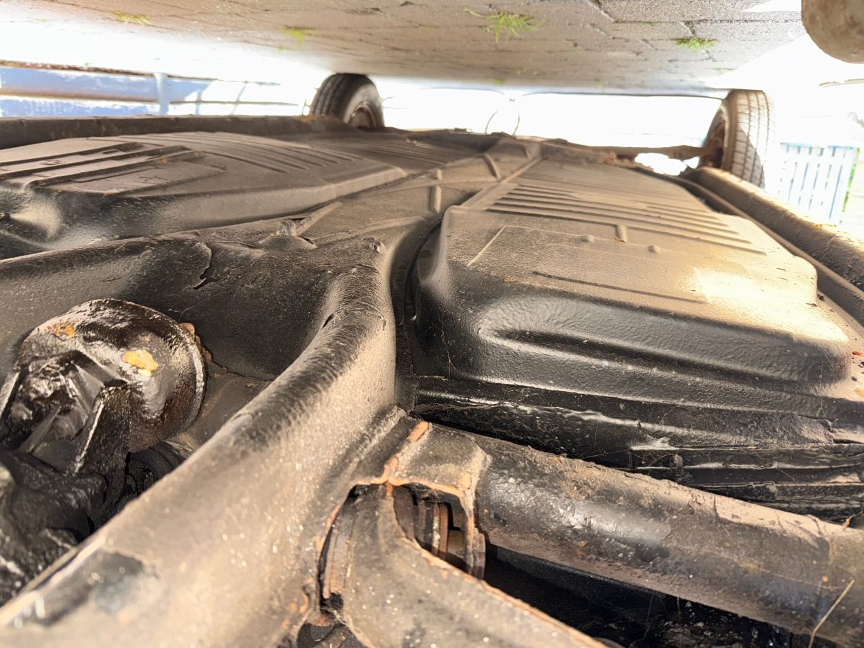 VW Karmann Cabrio - Convertible Beetle 1303 - Image 24