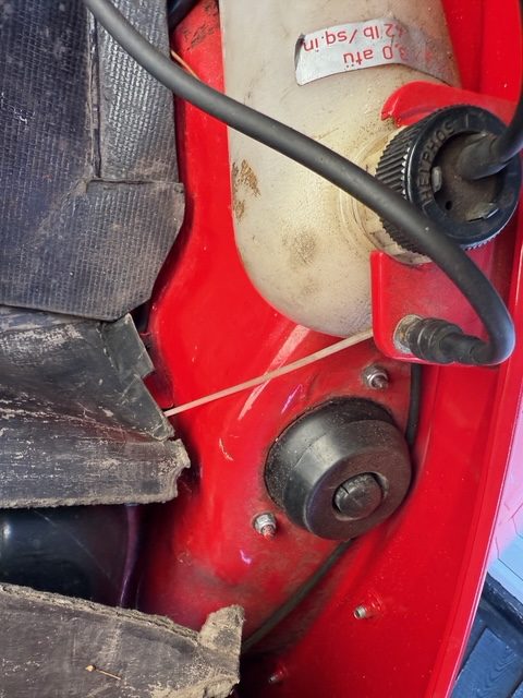 VW Karmann Cabrio - Convertible Beetle 1303 - Image 7