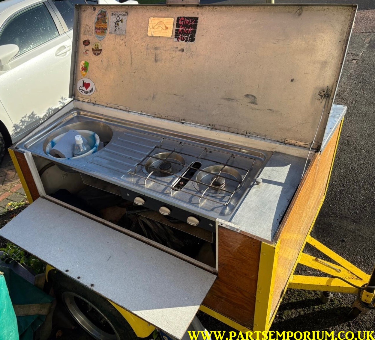 Vintage camping trailer - Image 4