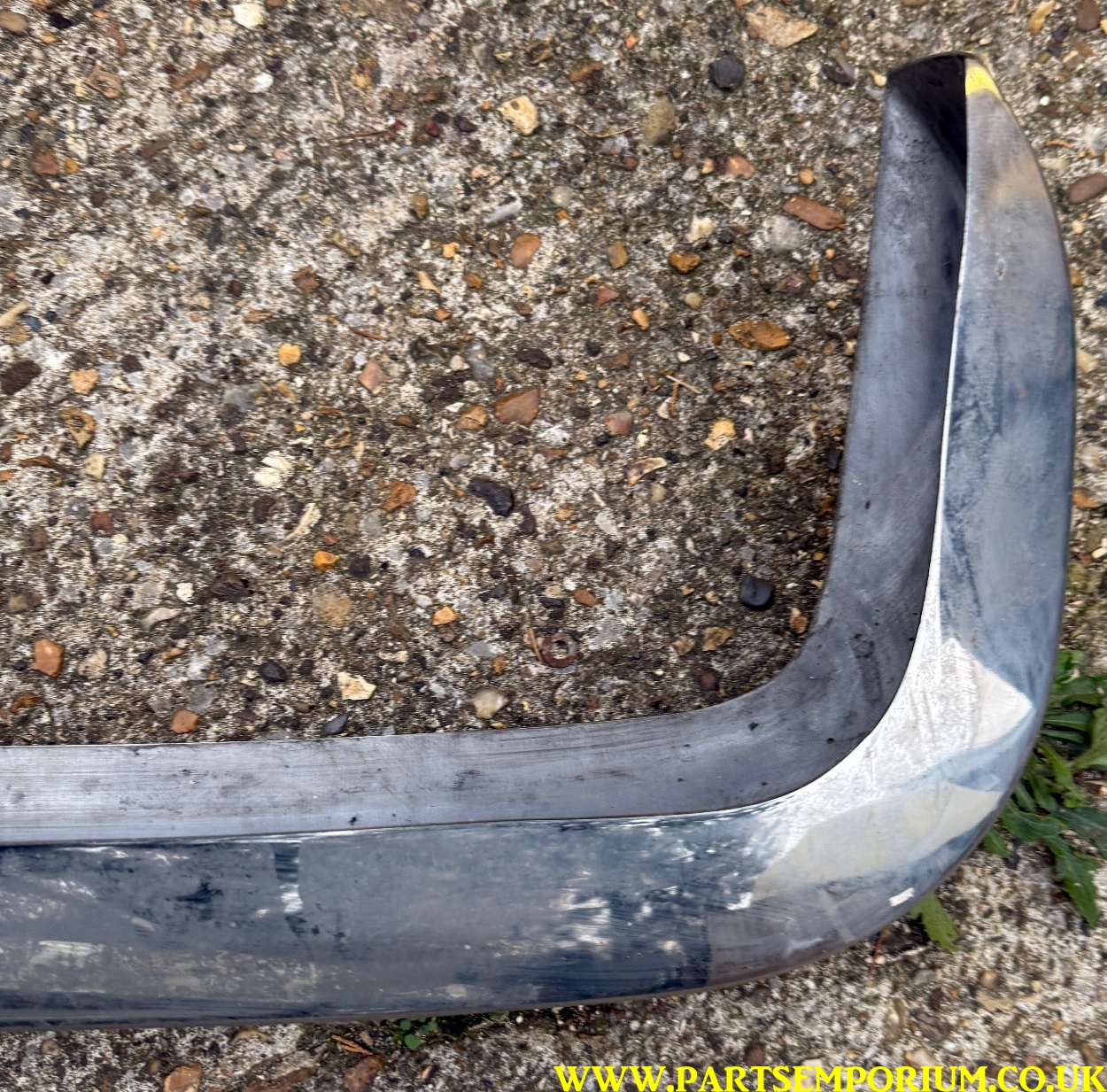 Early Audi 100 Coupe NOS rear bumper chrome - Image 7
