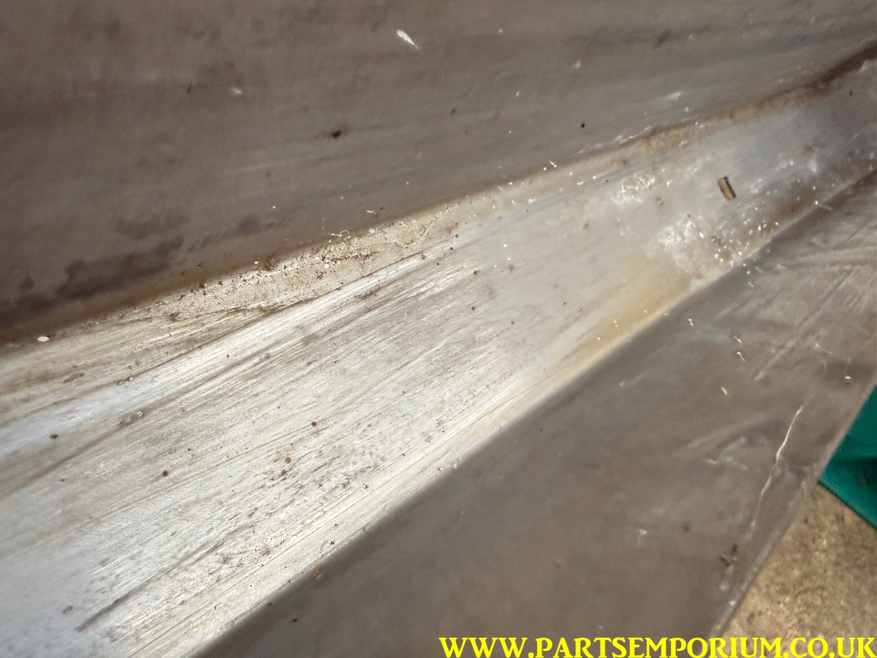 Early Audi 100 Coupe NOS rear bumper chrome - Image 5