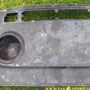 Cut Vw Bay window front panel section repairs