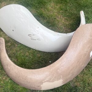 Pair Day Mouldings rear wings for VW Beetle