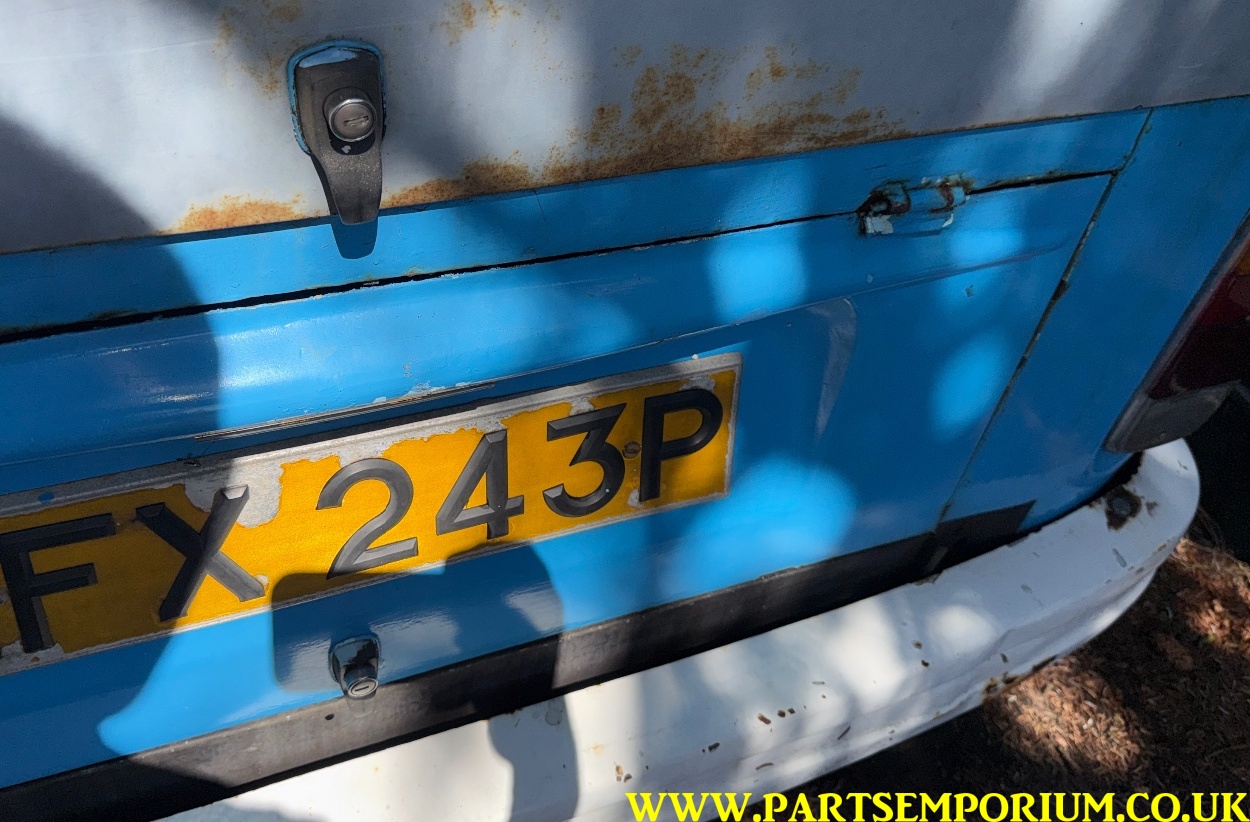 Rusty VW Bay window T2 Camper project / spares or repairs - pop top bus cheap Bay - Image 43