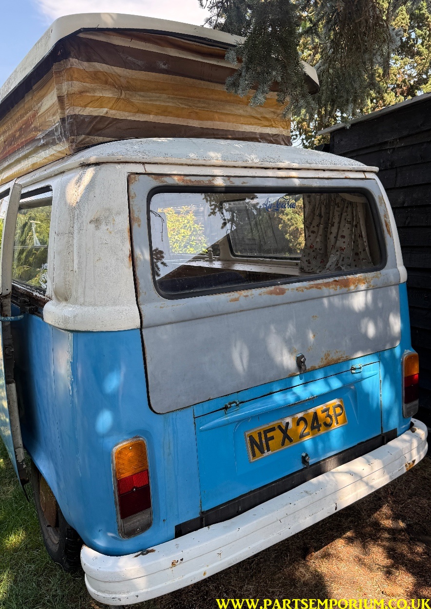 Rusty VW Bay window T2 Camper project / spares or repairs - pop top bus cheap Bay - Image 6