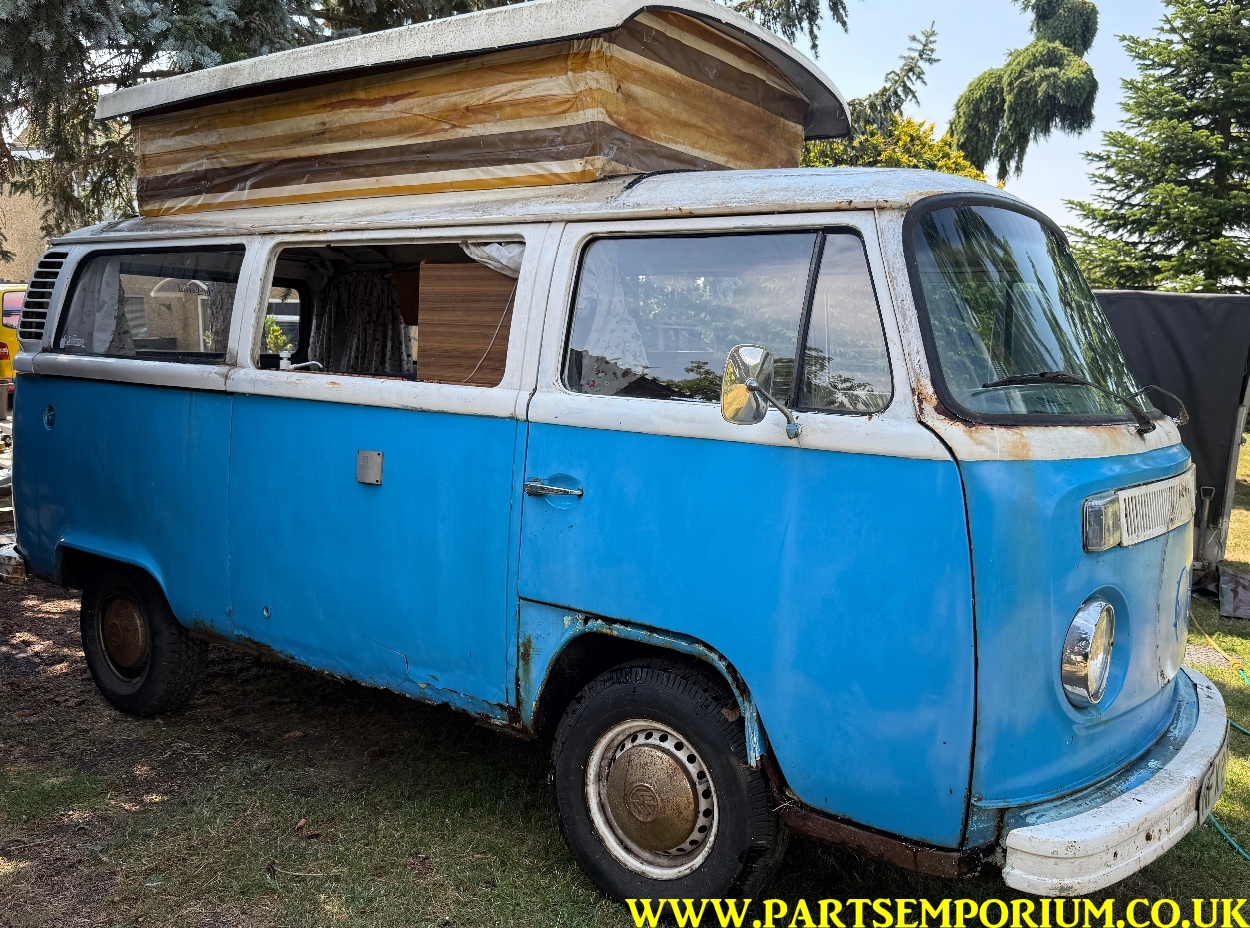 Rusty VW Bay window T2 Camper project / spares or repairs - pop top bus cheap Bay - Image 7