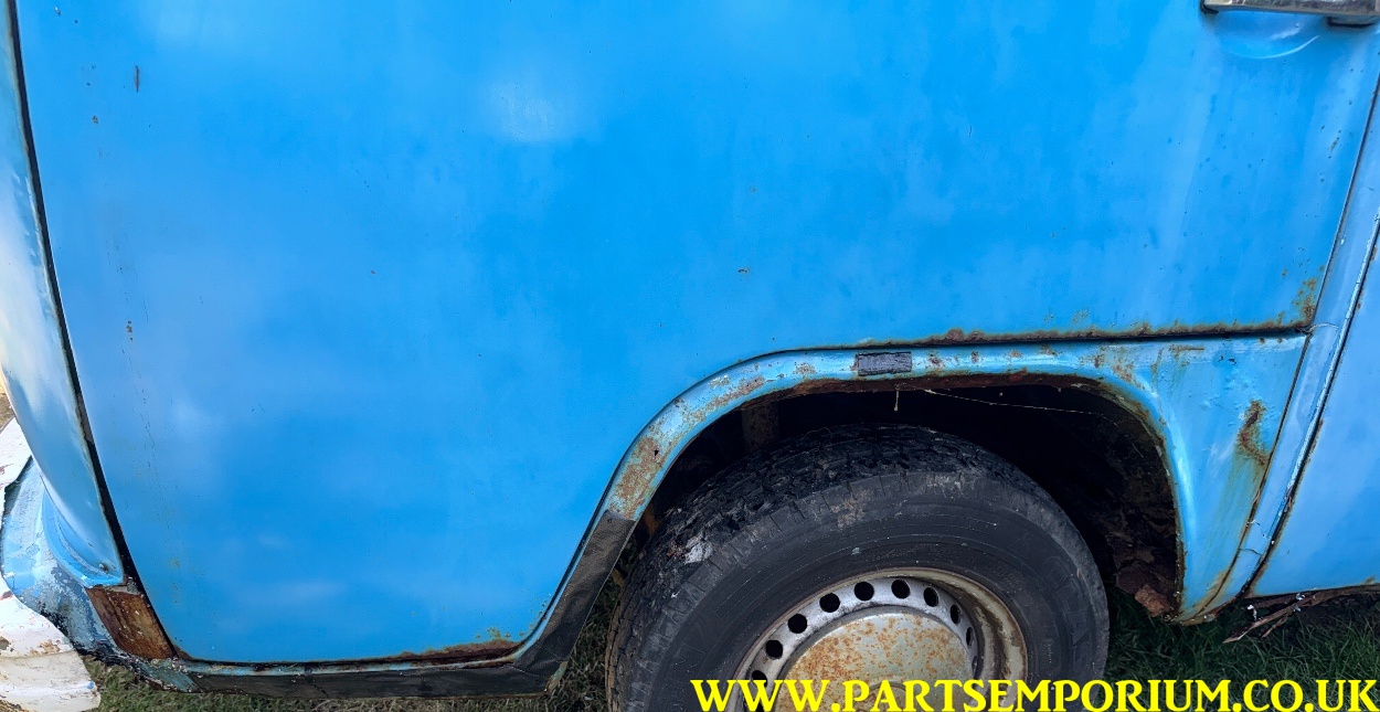 Rusty VW Bay window T2 Camper project / spares or repairs - pop top bus cheap Bay - Image 85