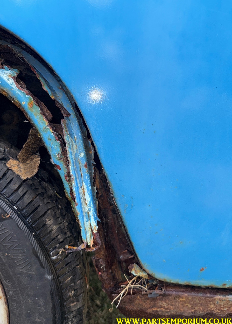 Rusty VW Bay window T2 Camper project / spares or repairs - pop top bus cheap Bay - Image 59