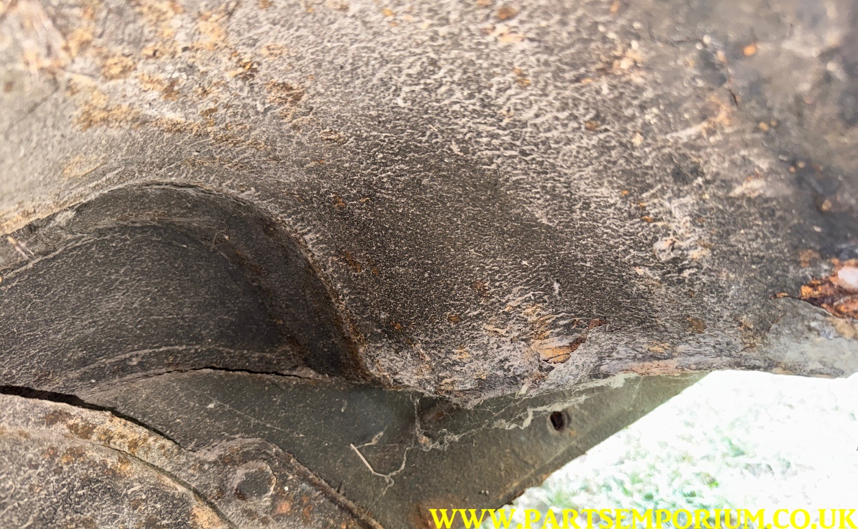 Rusty VW Bay window T2 Camper project / spares or repairs - pop top bus cheap Bay - Image 56