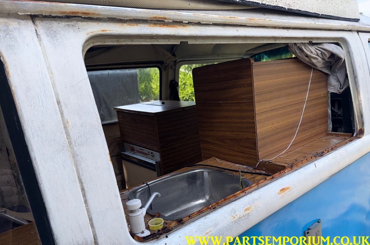 Rusty VW Bay window T2 Camper project / spares or repairs - pop top bus cheap Bay - Image 54