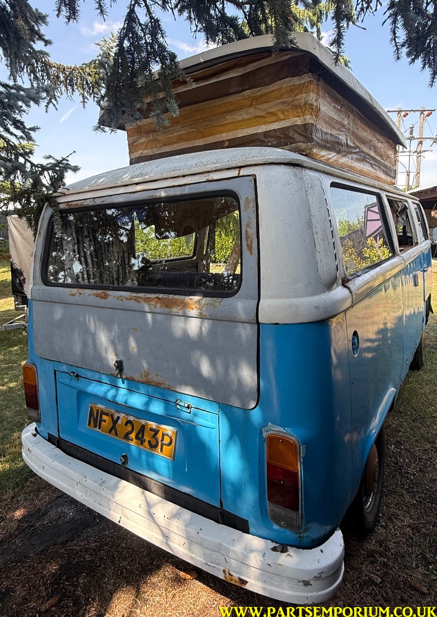 Rusty VW Bay window T2 Camper project / spares or repairs - pop top bus cheap Bay - Image 2