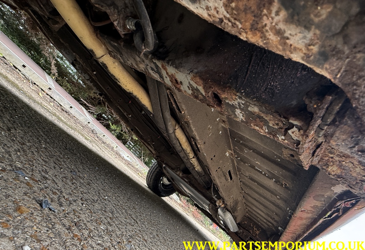 VW T25 T3 Project for Sale 1989 Petrol 1915cc - Spares or Repairs? - Image 41