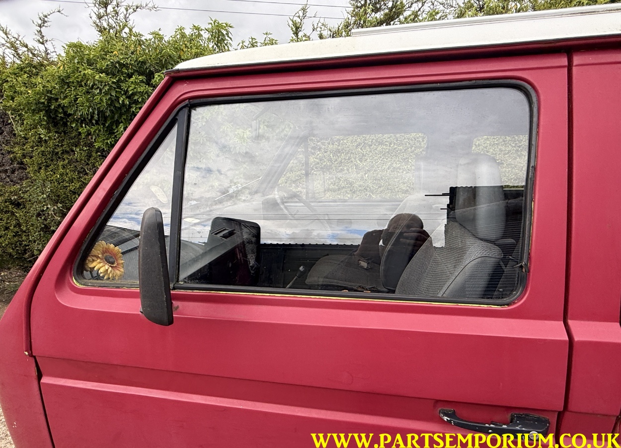 VW T25 T3 Project for Sale 1989 Petrol 1915cc - Spares or Repairs? - Image 16