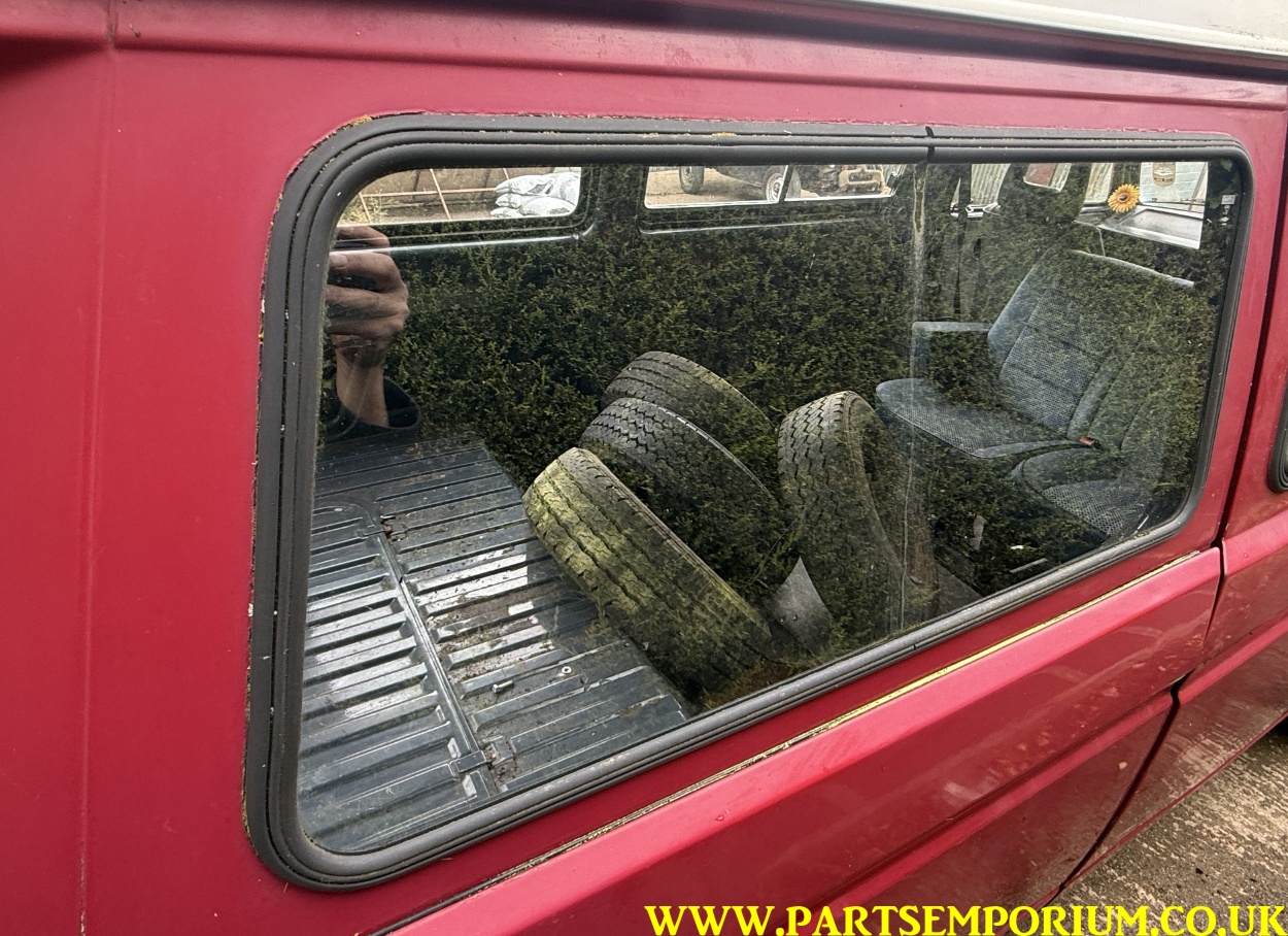 VW T25 T3 Project for Sale 1989 Petrol 1915cc - Spares or Repairs? - Image 13