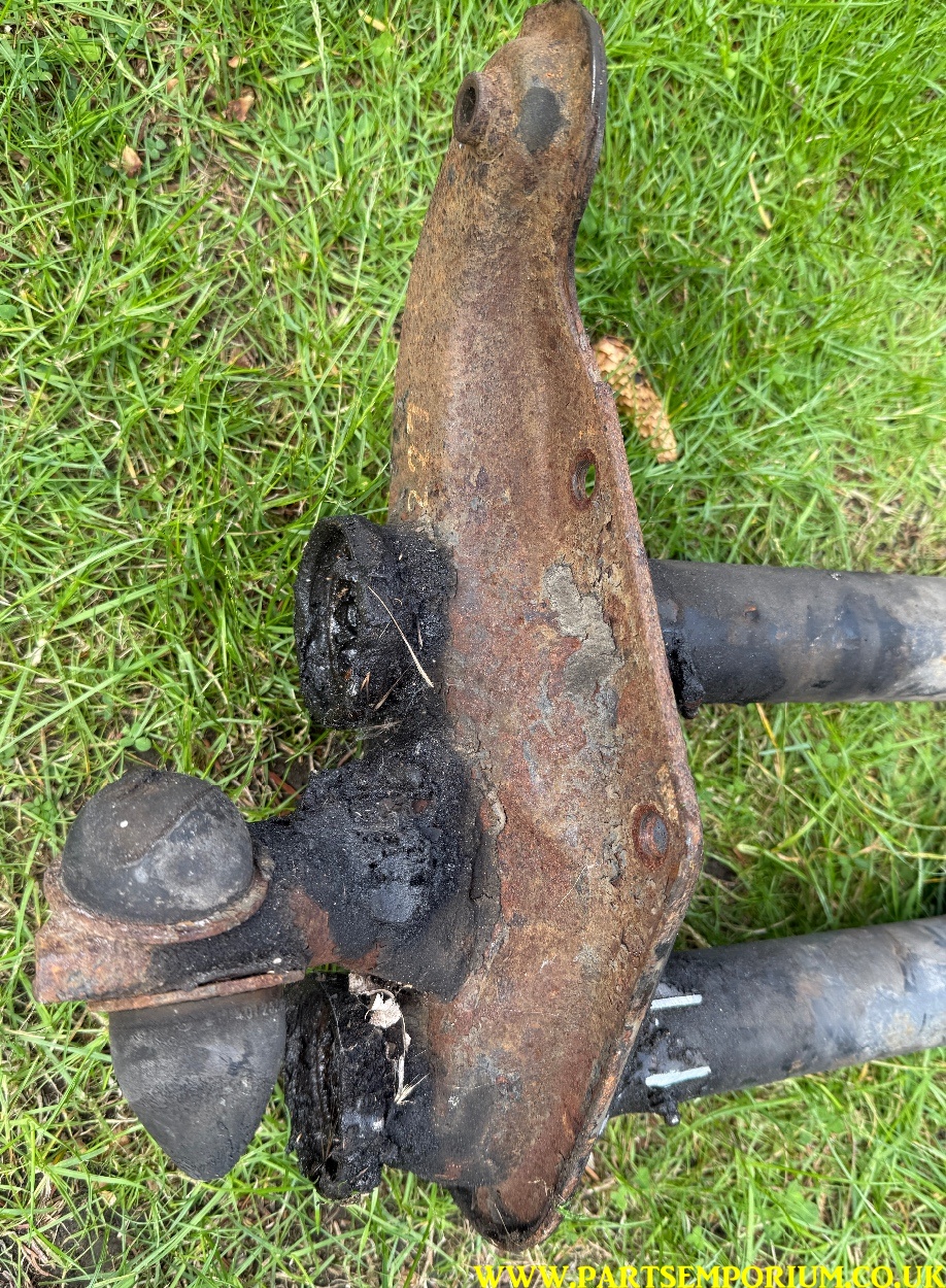 VW Bay window camper axle beam - Image 14